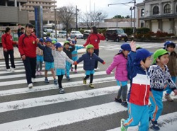 年長・年中：合同お散歩